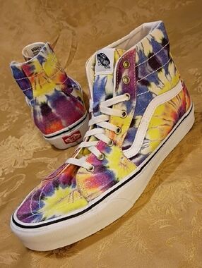 VANS Tie-Dye Sk8-Hi High Top -Yellow, Purple, Blue, Pink Men's 12.0 Women's 13.5